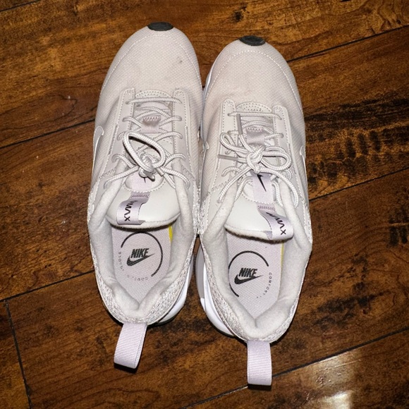 Nike Shoes - Picture 4 of 4